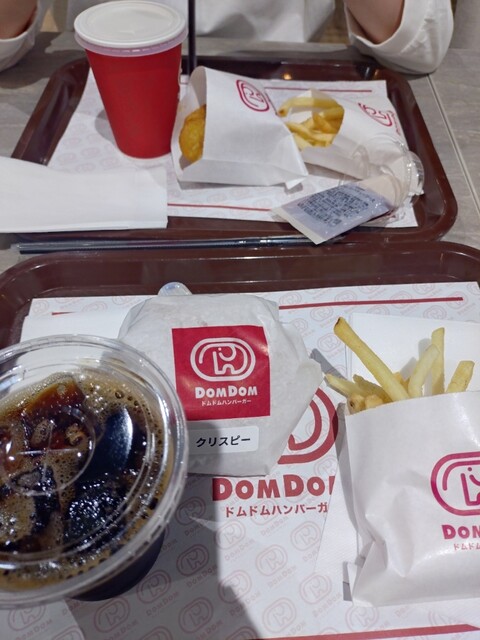 ドムドム ハンバーガー イオンモール新利府北館店（DOM DOM BURGER） - 新利府（ハンバーガー）の写真