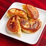 餃子 小籠包 福包酒場 - 焼き餃子4個