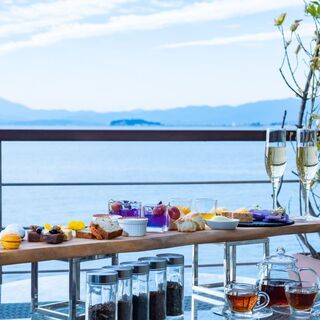 【アフタヌーンティー】乾杯酒＆スイーツ・セイボリー等15種