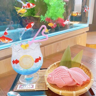 カフェ&ダイニングバー 金魚亭_2