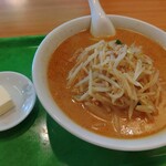 おなかの友達 萬来 - 味噌ラーメン＋バター