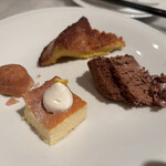 MORETHAN TAPAS LOUNGE - 