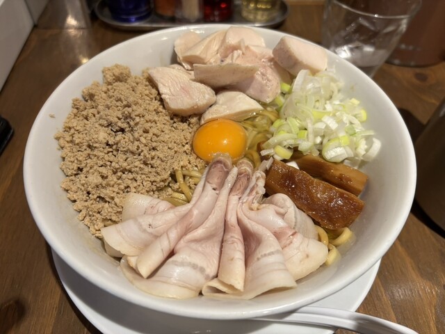 鶏まぜそば』by おやじ50歳 : 麺屋鈴春 - 本郷三丁目/ラーメン | 食べログ