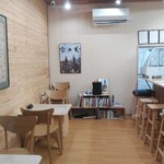 増山商店 - カフェ店内