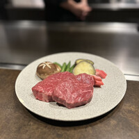 大阪鉄板焼き 神戸牛 TATARA - 