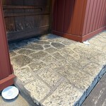 焼串鶏 鳴子店 - ちゃんと、盛り塩してる！こういうのがいい！