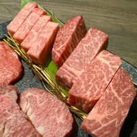 近江うし焼肉 にくTATSU 日本橋室町店 - 