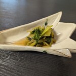 蕎麦・酒 青海波 - 花ワサビ醤油漬け