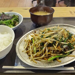 ホルモン×焼き鳥×煮込み この上さん。 - 