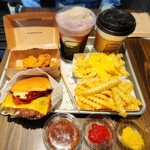 シェイクシャック みなとみらい - 