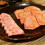 焼肉 ジャンボ - 