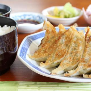 餃子の店 かめ_2