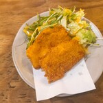 曙町 場内酒場 - 昔ながらのハムカツ