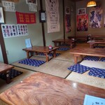 やまびこ路 - 奥の小上がり席
