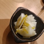 二◯加屋長介 - 