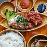 TRIPLE ONE Singapore & Chinese Cuisine - 