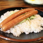 ヴィラ・アフガン - ソーセージカレー(炒めキャベツ付き)☆