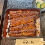 曽我の軒 - 活鰻を捌き焼き上げてくれる為、臭味も無く美味しい！