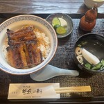 曽我の軒 - うなぎ丼 2,500円