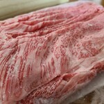 モリタ屋 クォリティフードマーケット - 料理写真:キレイなサシが入ってます。