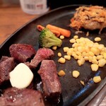 ハンバーグ&ステーキ WAZN - ハンバーグ＋切り落としステーキ