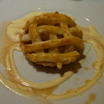 ビストロ・ラ・クッチーナ - 2009/12/30：ドルチェ②「洋梨のコンポートのパイ包み」