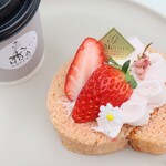 NOA COFFEE - 【2025.04】桜ロール(税込700円)