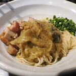 弘明寺丿貫 - 炙りチャーシューとグリーンカレーの和え玉