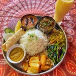 パリワール - 料理写真:ターリー/スープチキンセット　2,500円