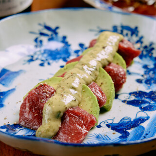 熊本産の食の幸を楽しむ！産直の馬刺や、あか牛、山鹿ハーブ鶏