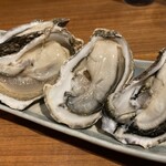 地酒と道産食材 一笑 - 生牡蠣