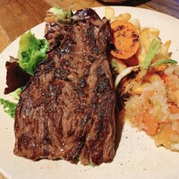 Bistro Buzz 赤坂 - 