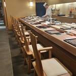 鮨みなと - 内観（カウンター）