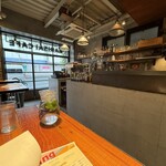 バリサイ カフェ - 店内雰囲気