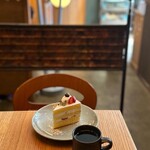 喫茶 檸檬の - スペシャリティーコーヒー(560円)
苺のスノーショート(630円)