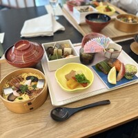 日本料理 Japanese Cuisine 桜丘 - 