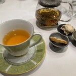 クリマ ディ トスカーナ - ⑧ハーブティー&パステイッチーニ