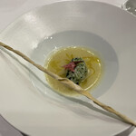 クリマ ディ トスカーナ - ①ニューディトスカーナ、風長崎しんじゃがのソースでタイムを練り込んだグリッシーニ