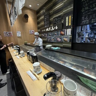 立食い寿司 根室花まる_2