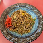 御麺　麦　一等兵 - 黒チャーハン