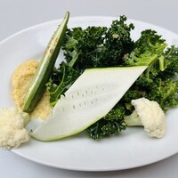 マーサーブランチ テラスハウス - ヒヨコ豆のフムスとキヌアのケールサラダ