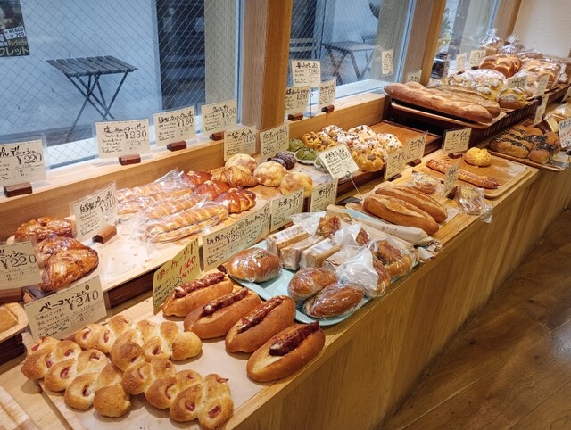 シャトードール もちいどの店 - 近鉄奈良/パン | 食べログ