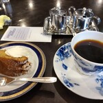 神戸にしむら珈琲店 三宮店 - くるみ　　　　エチオピア　本日のコーヒー