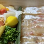293254018 - ねっとりと肉厚な鯛