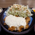 お肉屋さんの定食と丼 岩井畜産 - 
