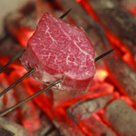 Yokohama Serina Romandiya - 炭火焼でお肉がふっくら、ジューシーな味わい