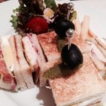 マイセン カフェ - 2014年7月　こちらはお友達が注文した、サンドイッチ。