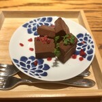 燻製高架下スタンド - 
