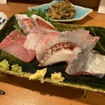 おおはま - お刺身いろいろ