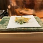 天白 - 白魚(茨城県産)の紫蘇巻き天麩羅